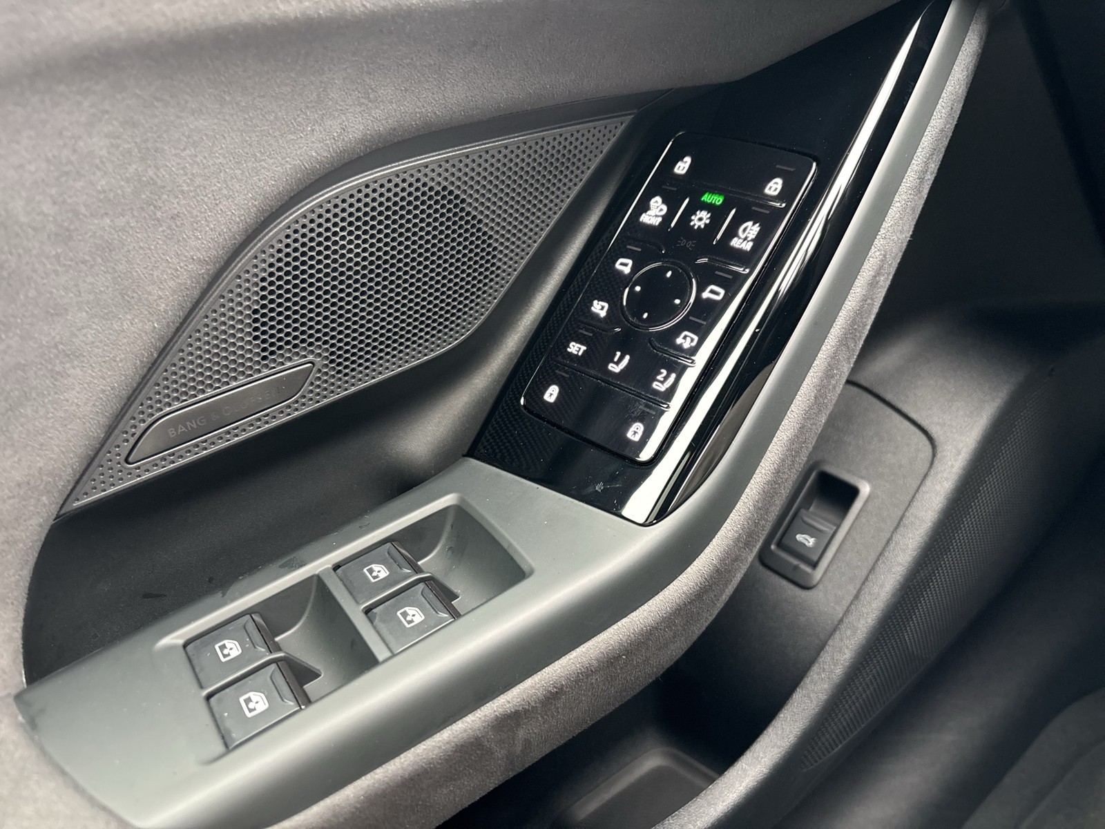 Audi A6 e-tron Avant performance S LINE PANO B&O LM21