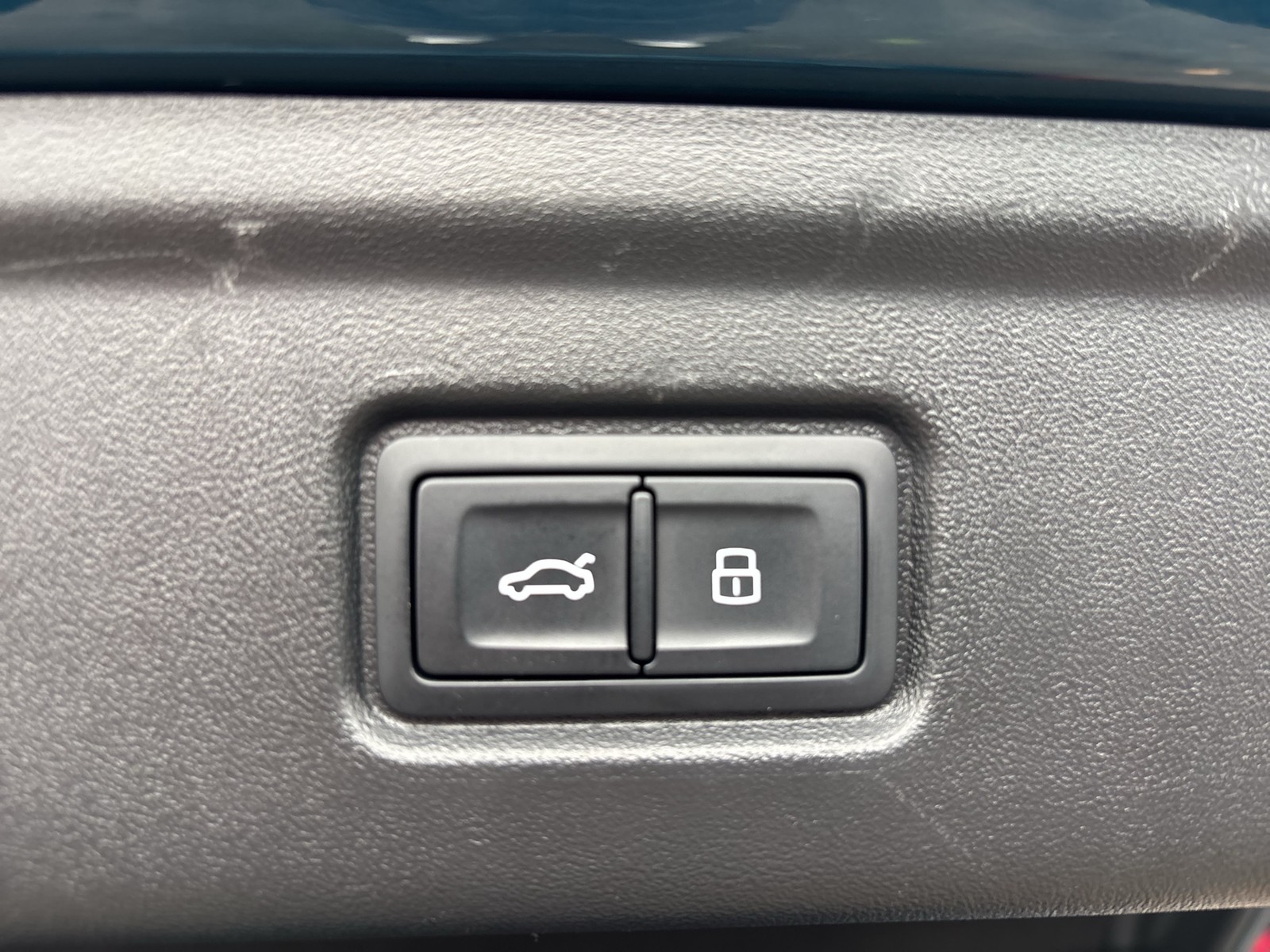 Audi A6 e-tron Avant performance S LINE PANO B&O LM21