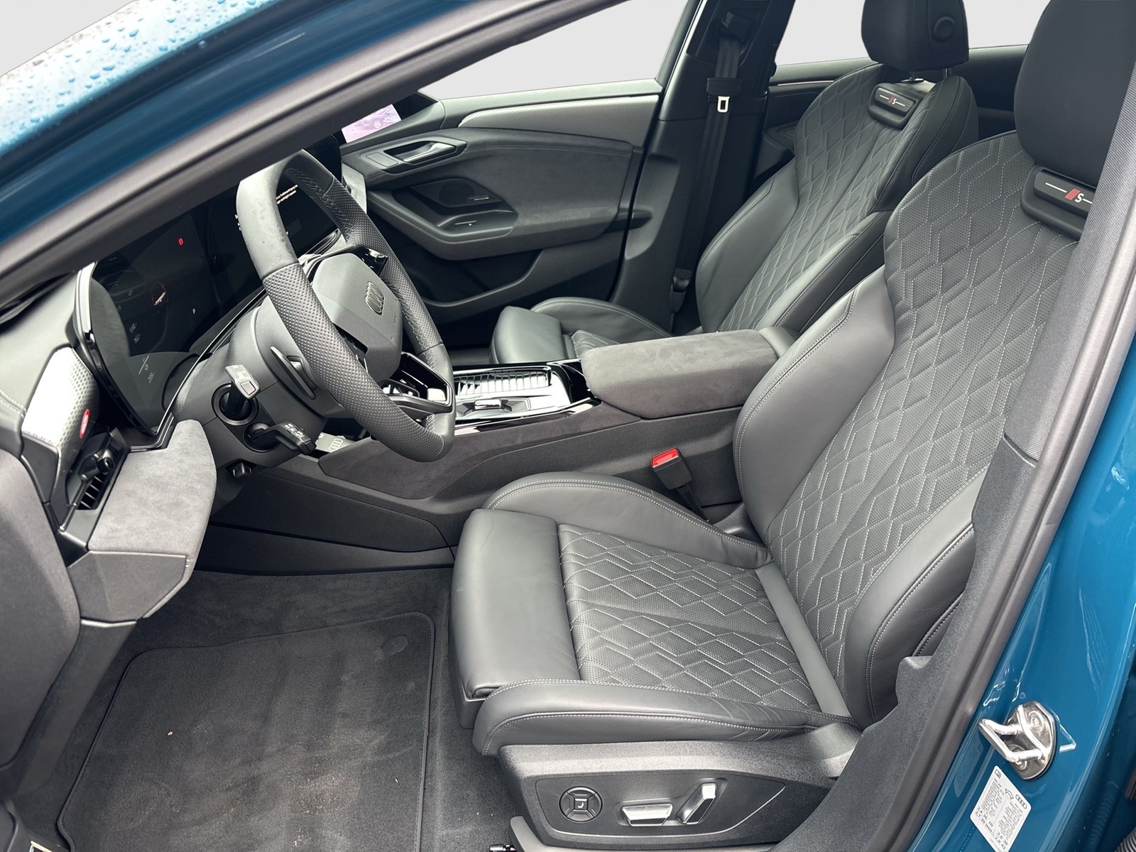 Audi A6 e-tron Avant performance S LINE PANO B&O LM21