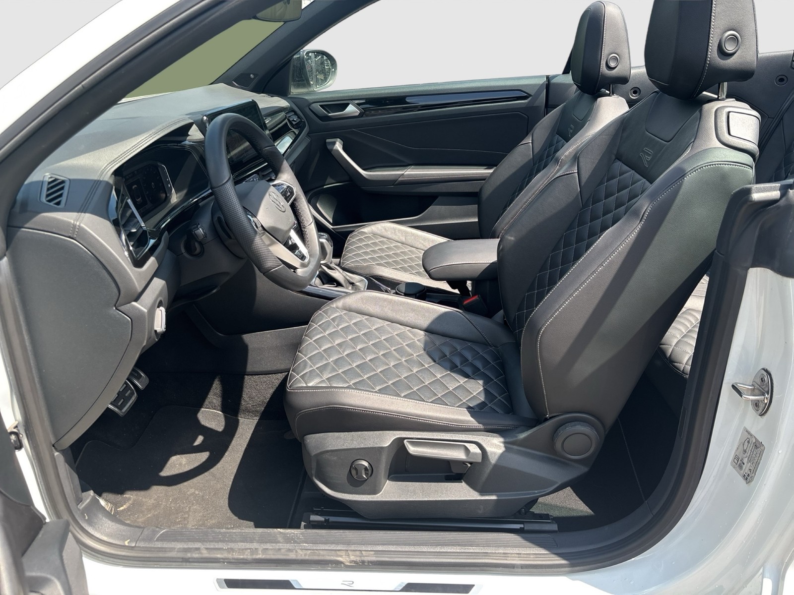 Volkswagen T-Roc 1.5 Cabrio R-Line LEDER MATRIX BEATS ALU19"