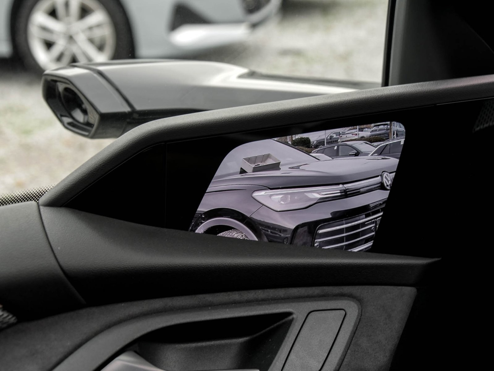 Audi A6 e-tron Avant performance S LINE PANO AHK LM21