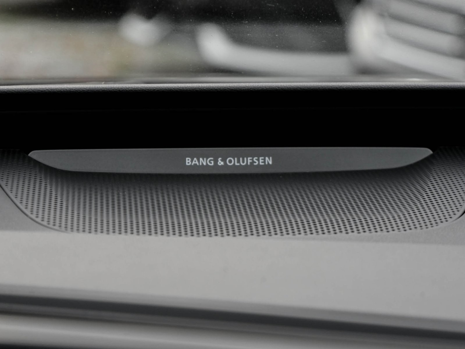 Audi A6 e-tron Avant performance S LINE PANO AHK LM21