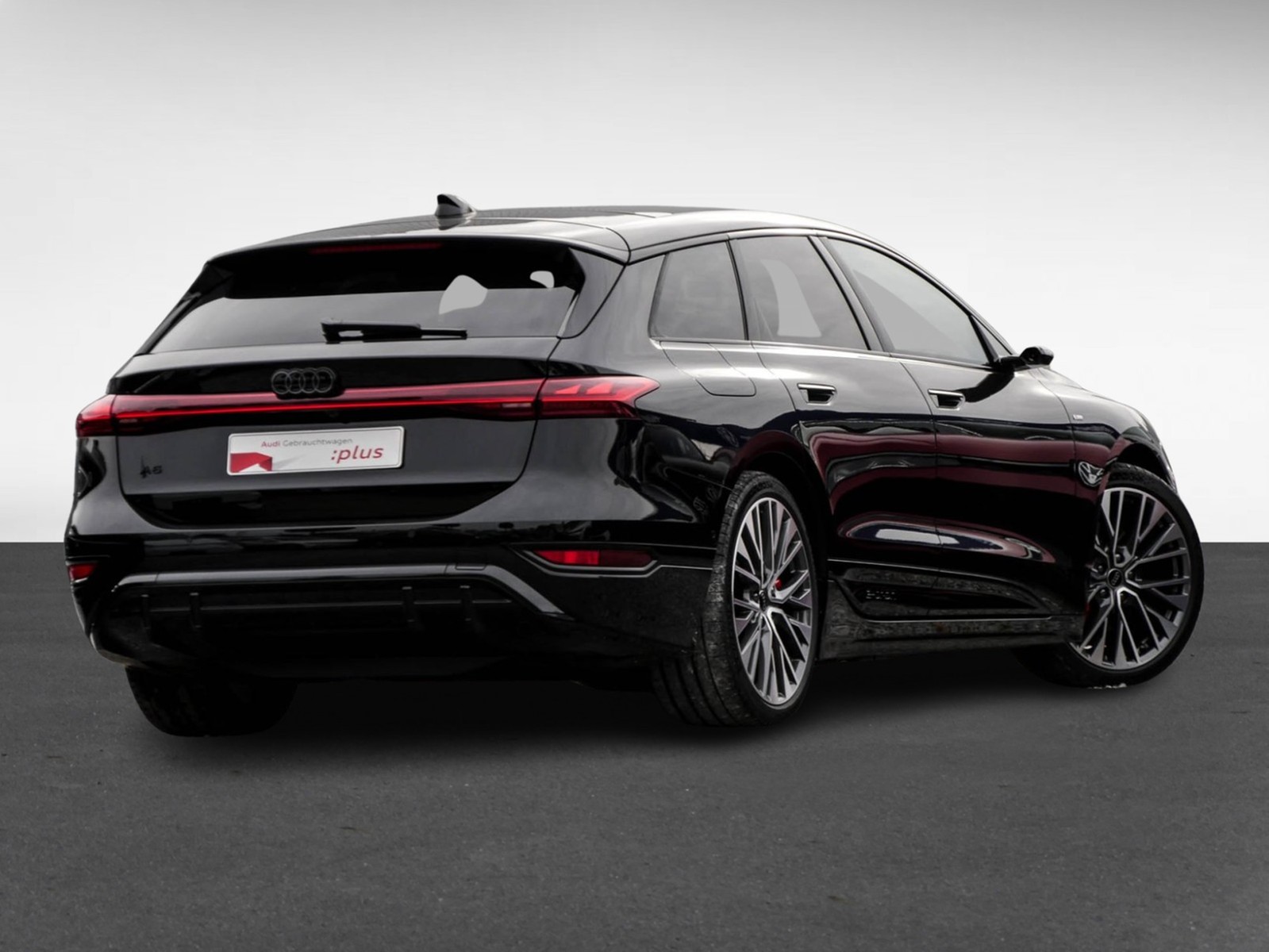 Audi A6 e-tron Avant performance S LINE PANO AHK LM21