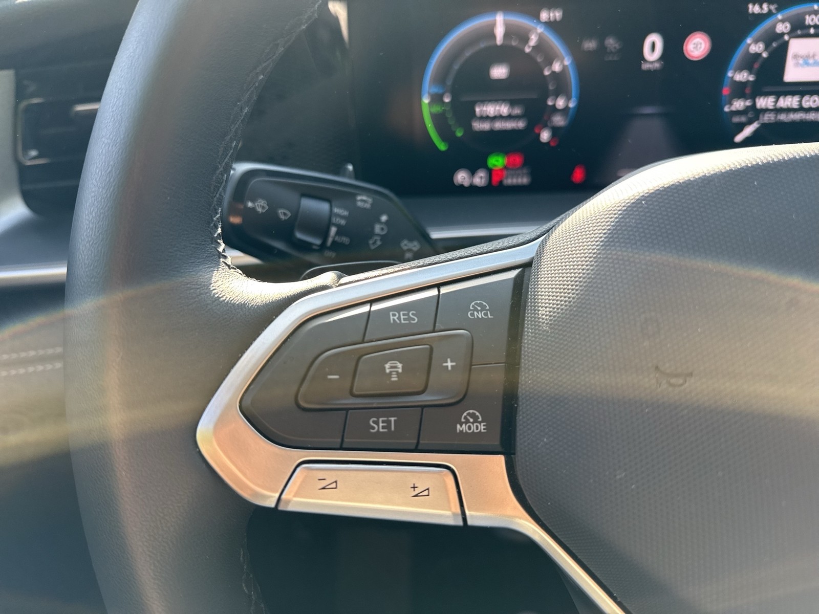 Volkswagen Tayron 1.5 HYBRID LIFE AHK CAM ACC LM18 NAVI