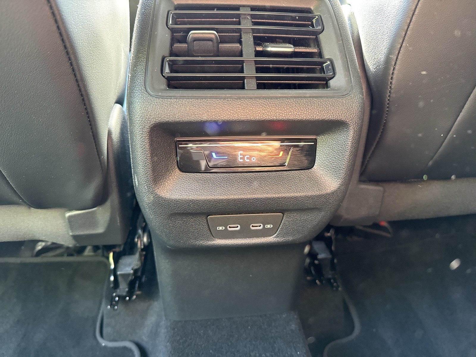 Volkswagen Tayron 1.5 HYBRID LIFE AHK CAM ACC LM18 NAVI