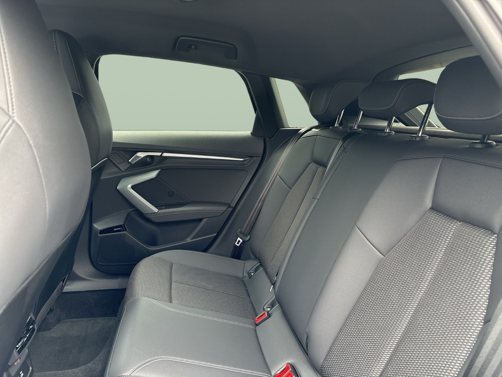 Audi A3 Sportback 45 HYBRID S LINE BLACKPAK SONOS AHK