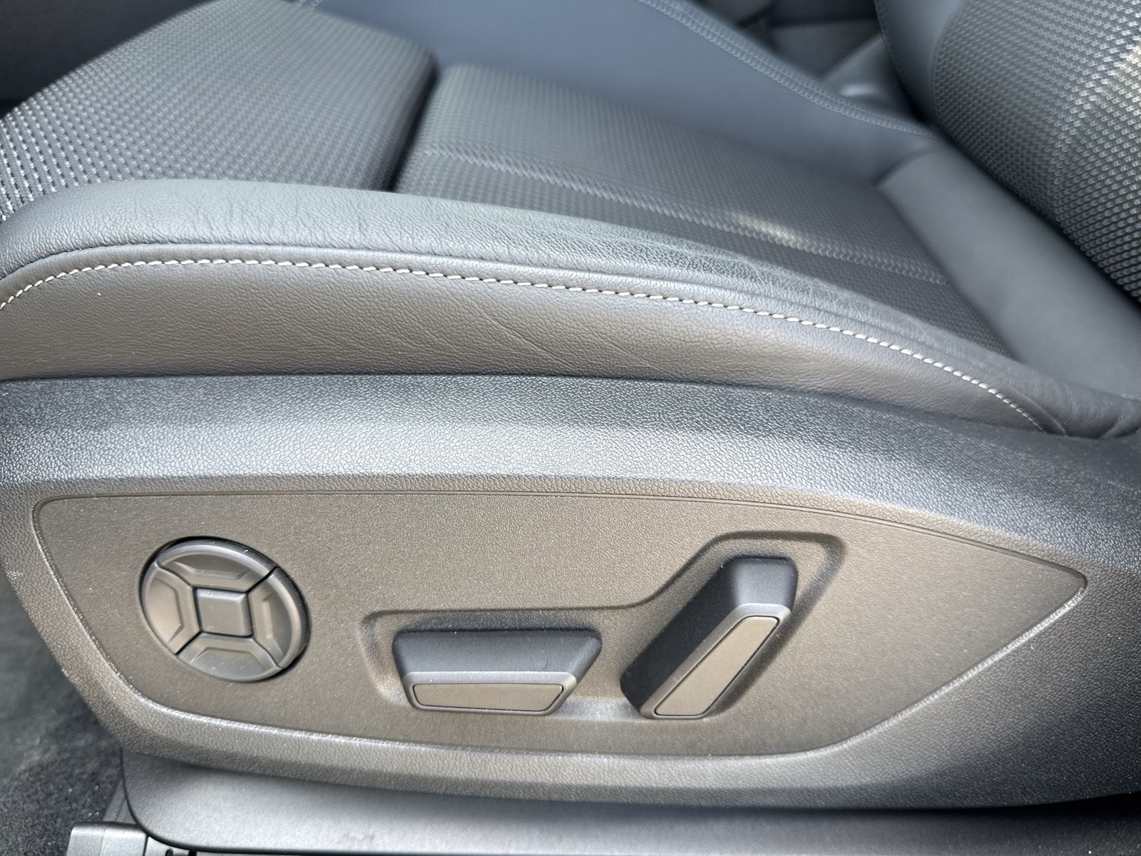 Audi A3 Sportback 45 HYBRID S LINE BLACKPAK SONOS AHK
