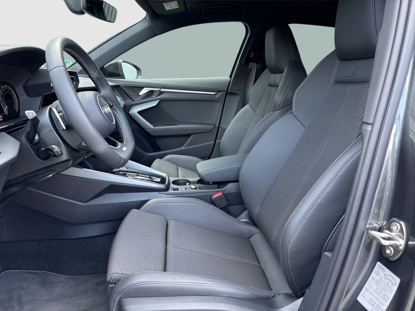 Audi A3 Sportback 45 HYBRID S LINE BLACKPAK SONOS AHK
