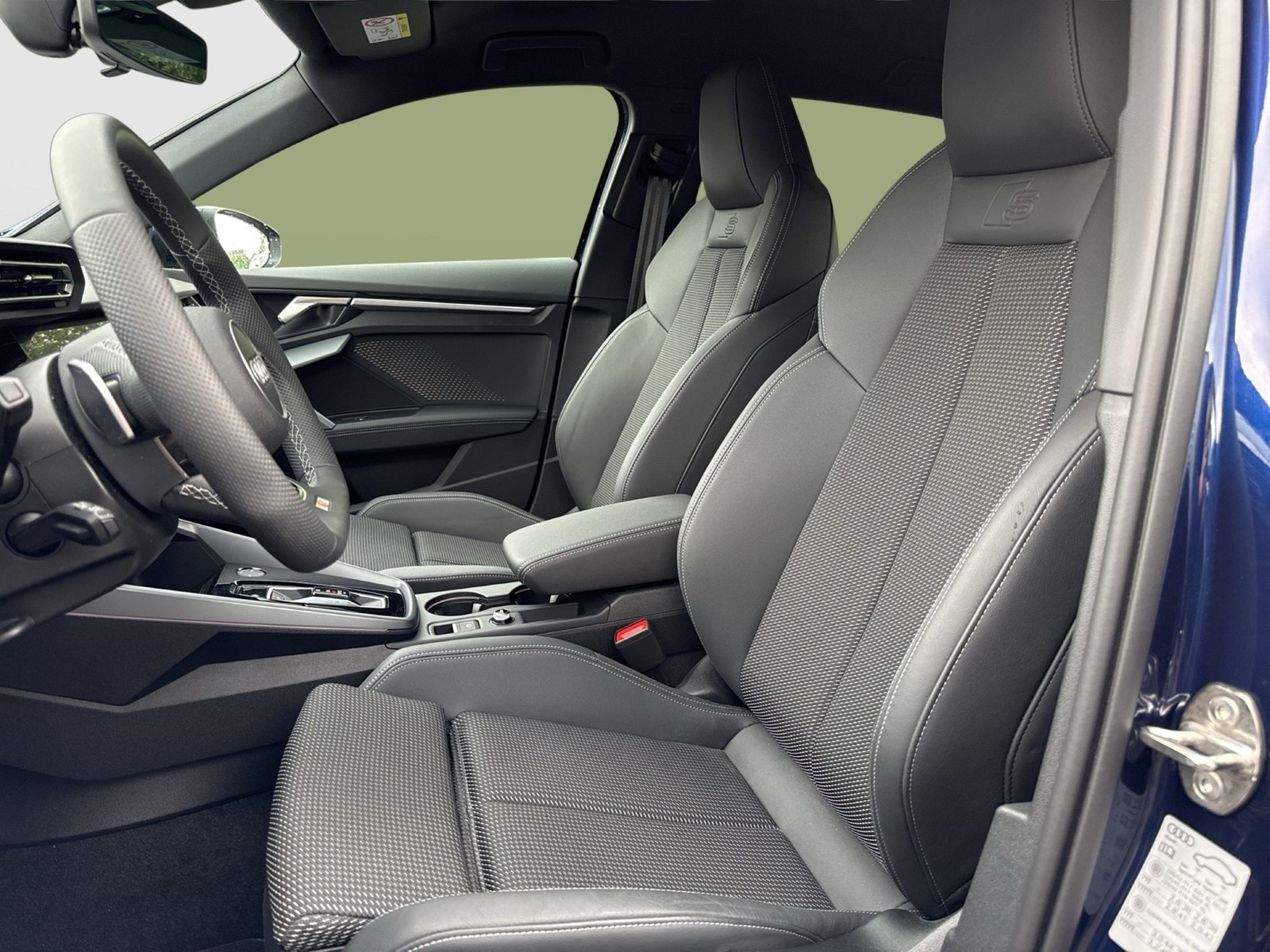 Audi A3 Sportback 40 HYBRID advanced NAVI+ CAM LM18