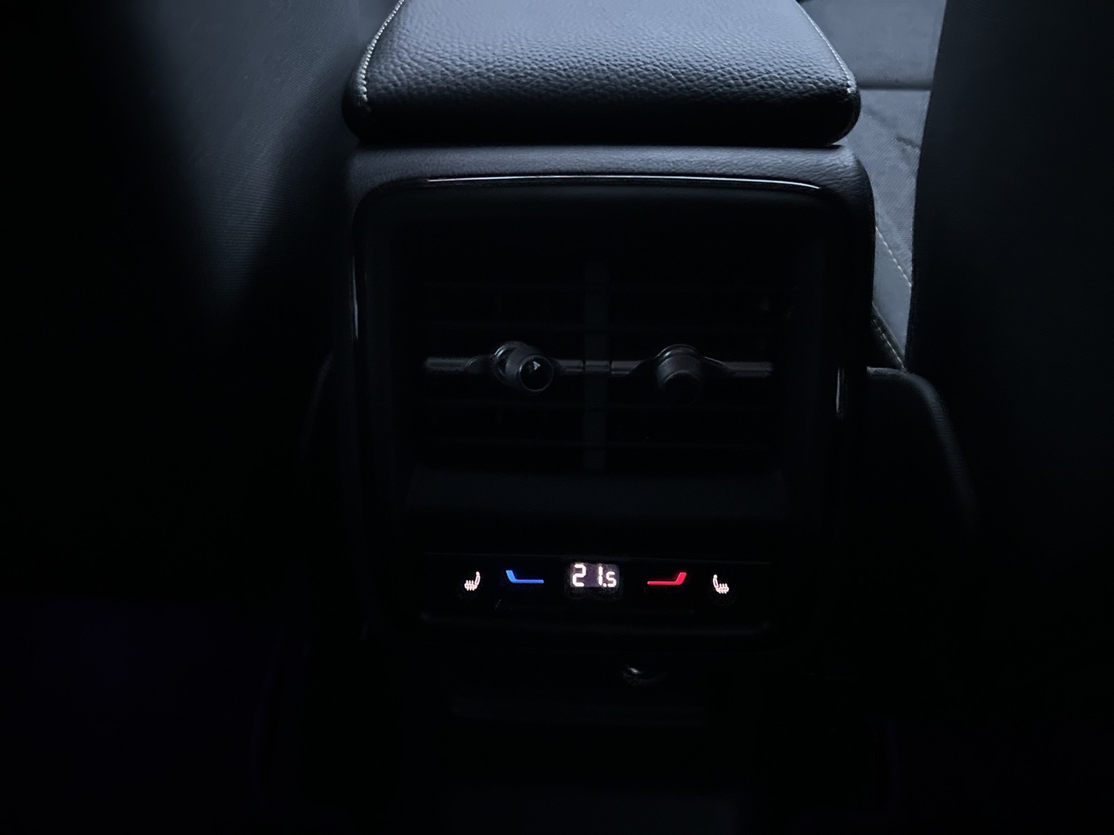 Skoda Kodiaq 2.0 SELECTION STANDHZ AHK 360CAM ACC NAVI