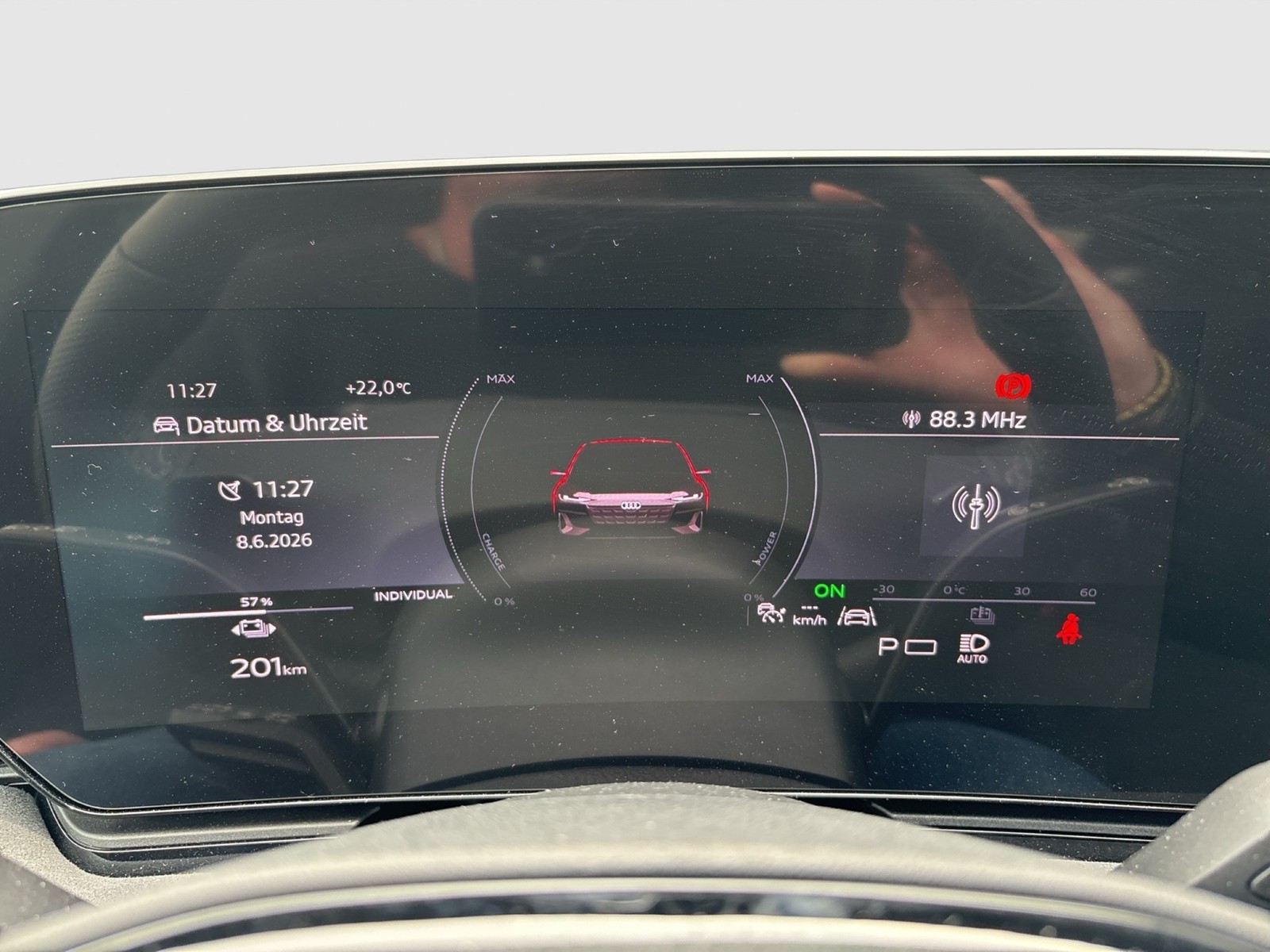 Audi A6 e-tron Avant quattro S LINE PANO B&O AHK LM21
