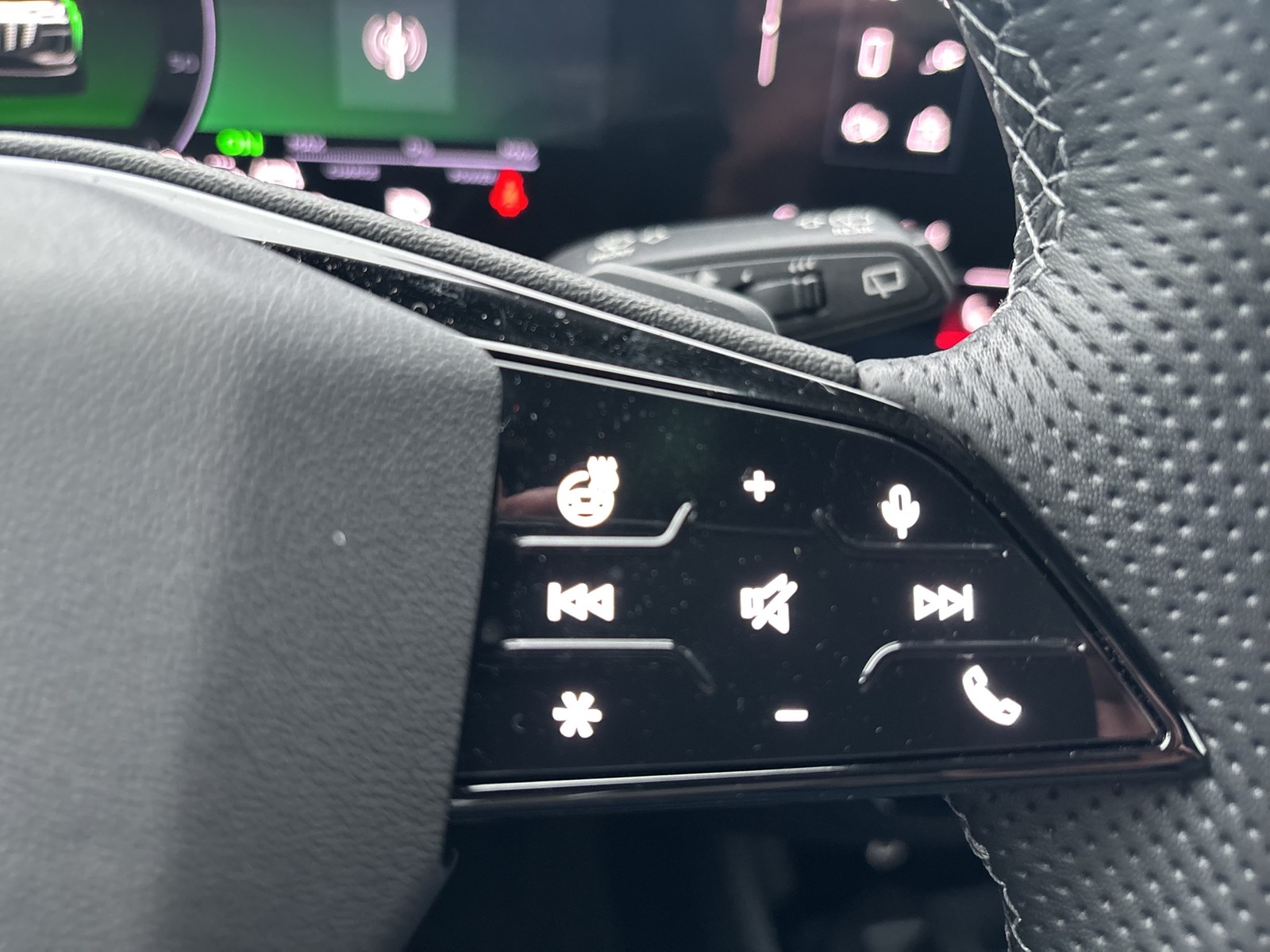 Audi Q6 e-tron quattro S LINE BLACKPAK CARBON 360CAM