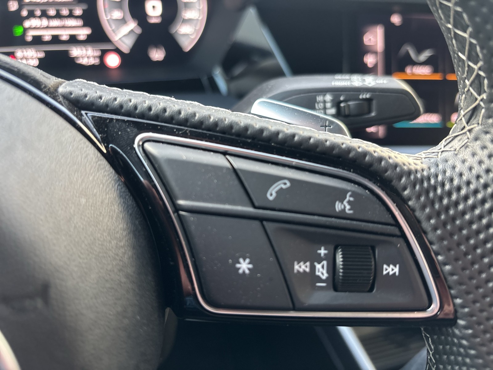 Audi A3 Sportback 40 HYBRID S LINE NAVI+ CAM AHK LED