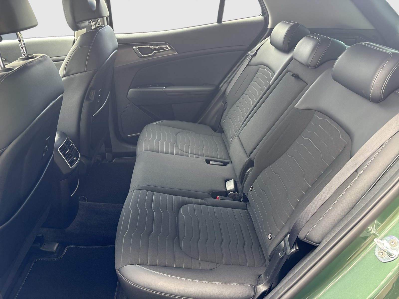 Kia Sportage 1.6 HYBRID SPIRIT 4X4 PANO AHK 360°CAM