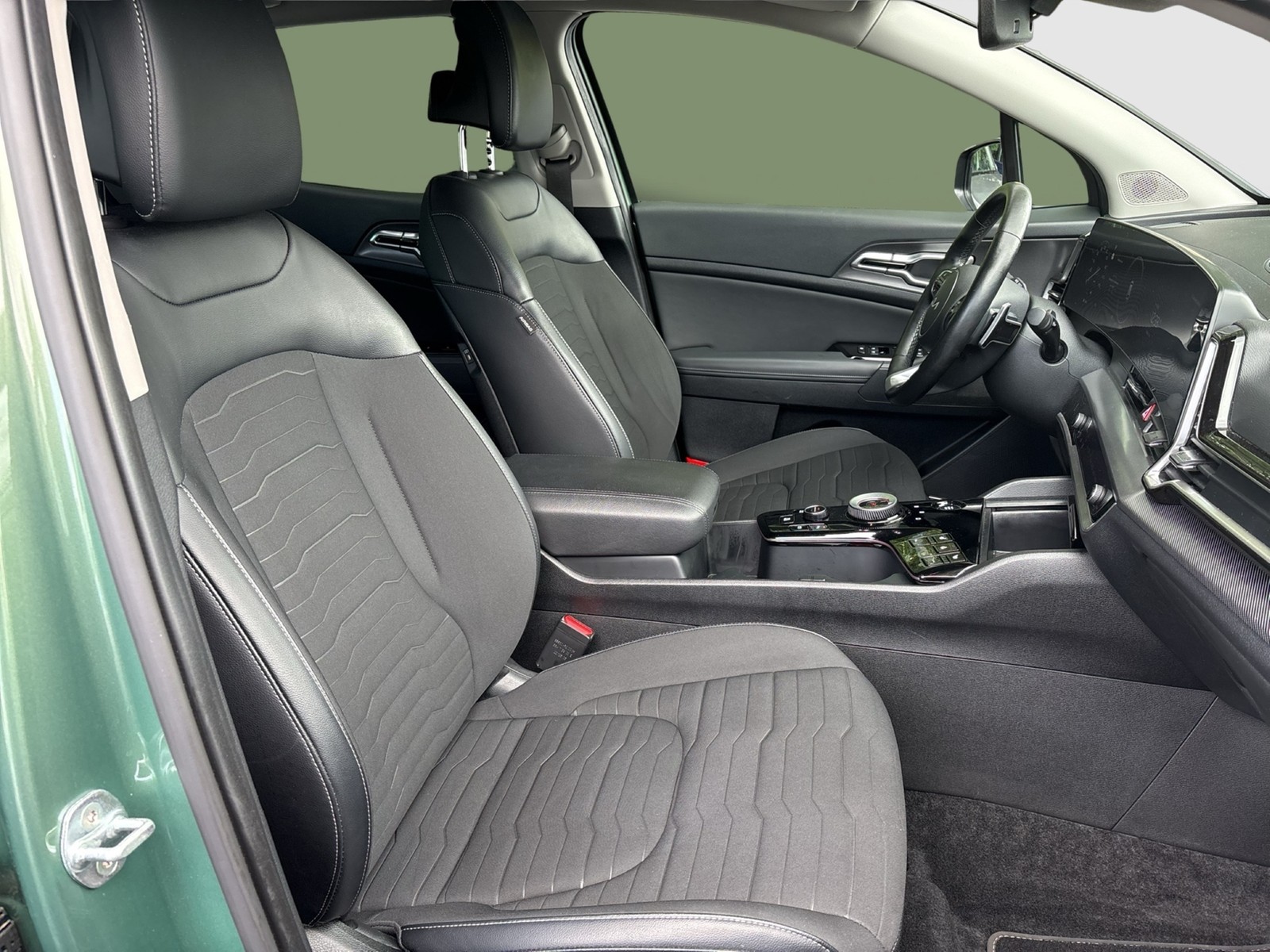 Kia Sportage 1.6 HYBRID SPIRIT 4X4 PANO AHK 360°CAM