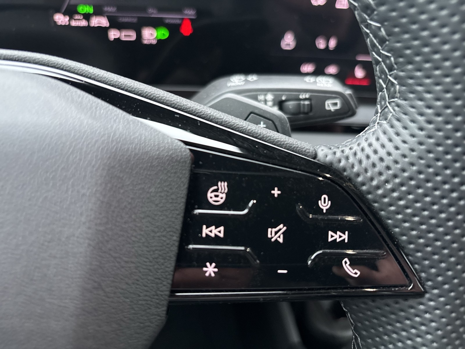 Audi Q6 e-tron quattro S LINE 360°CAM MATRIXLED LM20