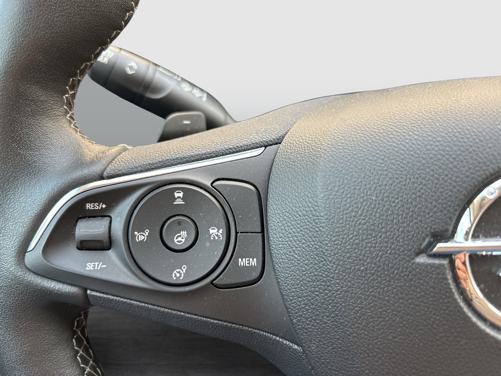 Opel Grandland (X) 1.2 GS Line CAM LM18 NAVI SITZHEIZUNG