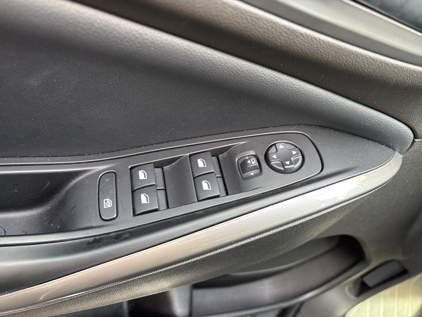 Opel Grandland (X) 1.2 GS Line CAM LM18 NAVI SITZHEIZUNG
