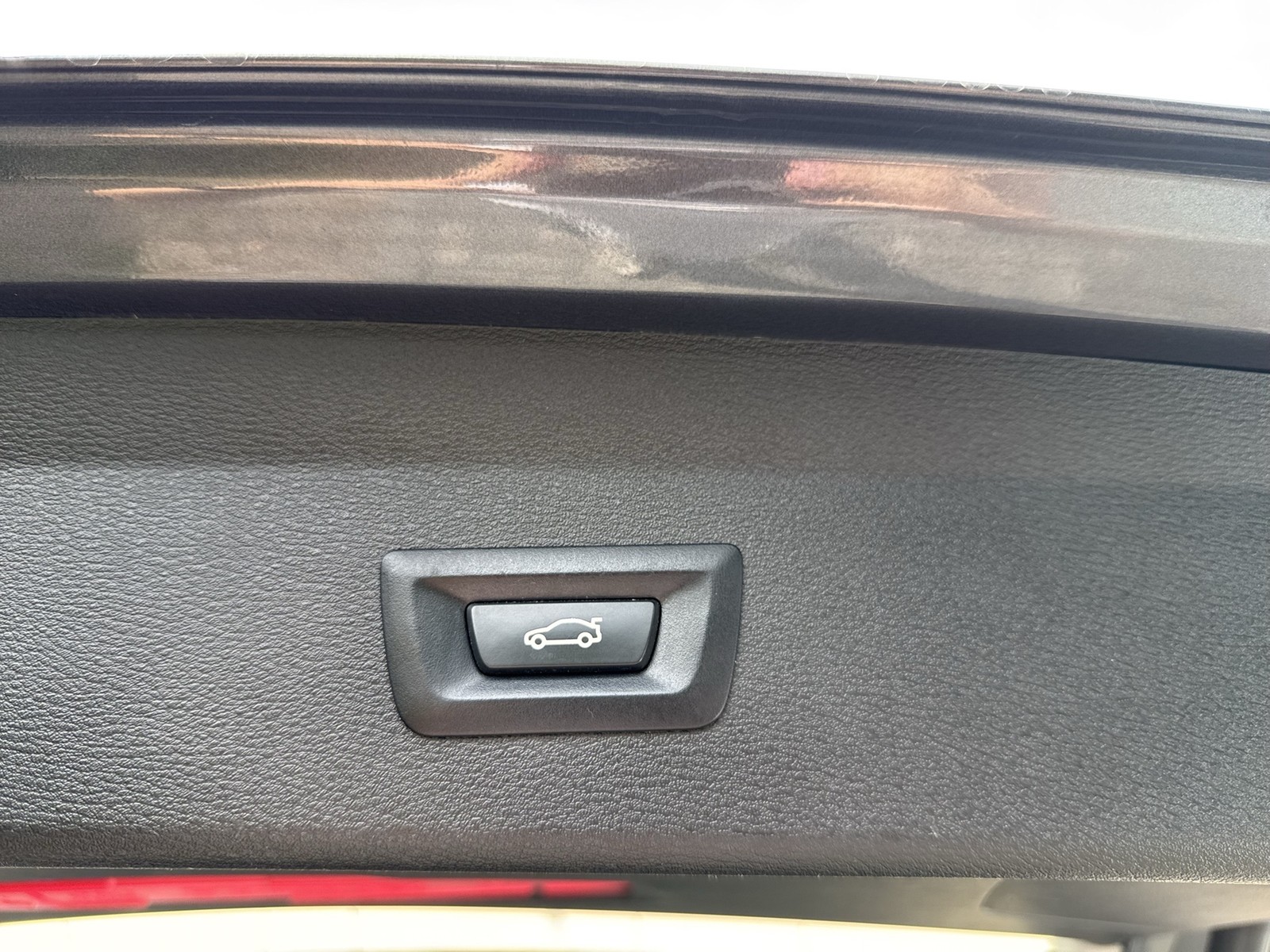 BMW X1 20 i sDrive Advantage AHK NAVI eKLAPPE ALU17"