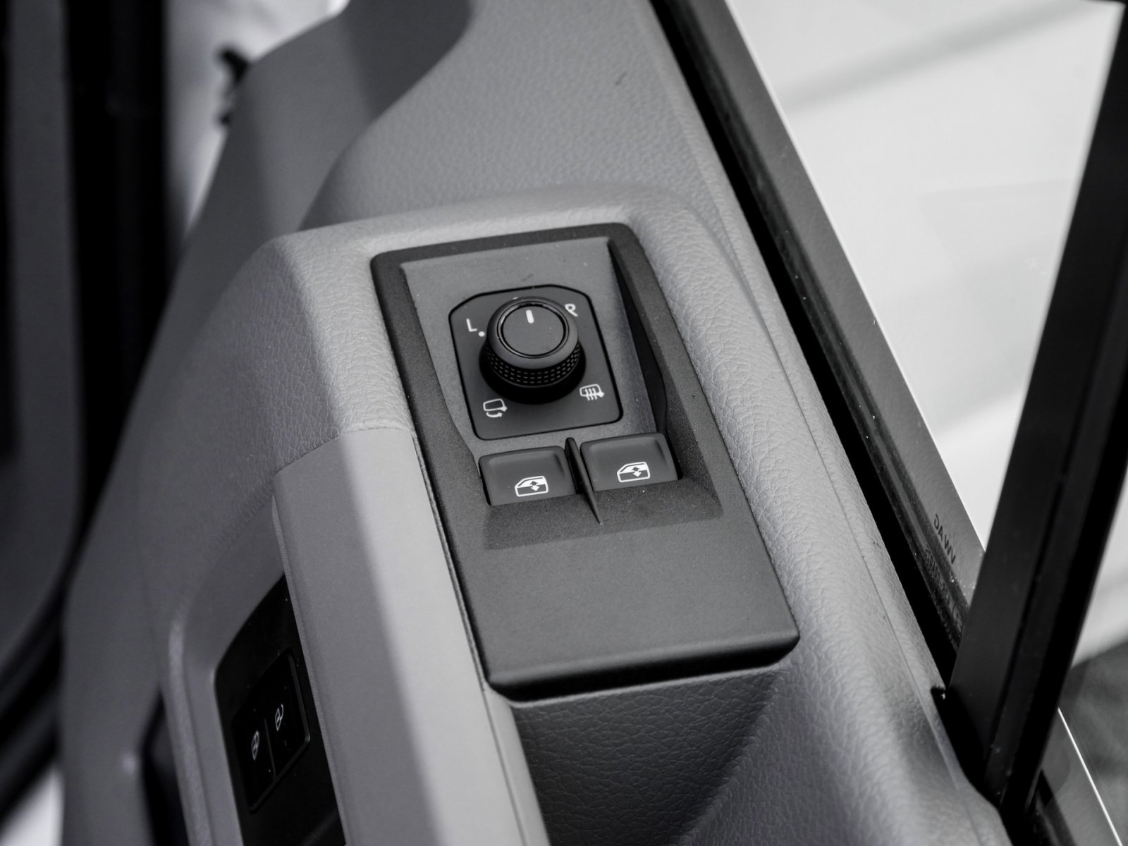 Volkswagen Crafter 35 KASTEN HD MR RECHTSLENKER CAM KLIMA