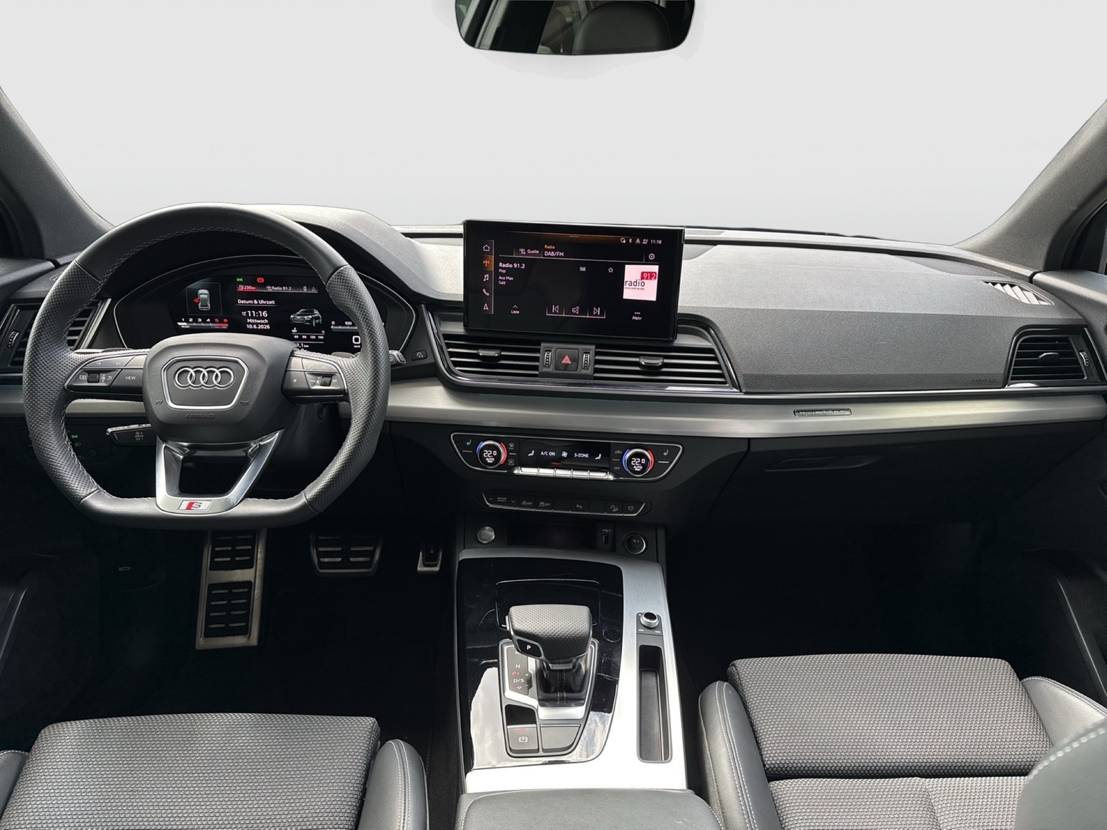 Audi Q5 40 quattro S LINE BLACKPAK AHK CAM LM18 NAVI+