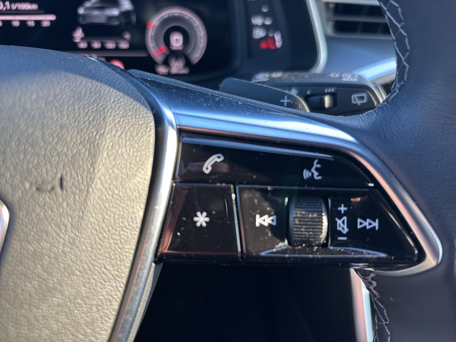 Audi A6 Avant 45 quattro advanced BLACKPAK AHK CAM