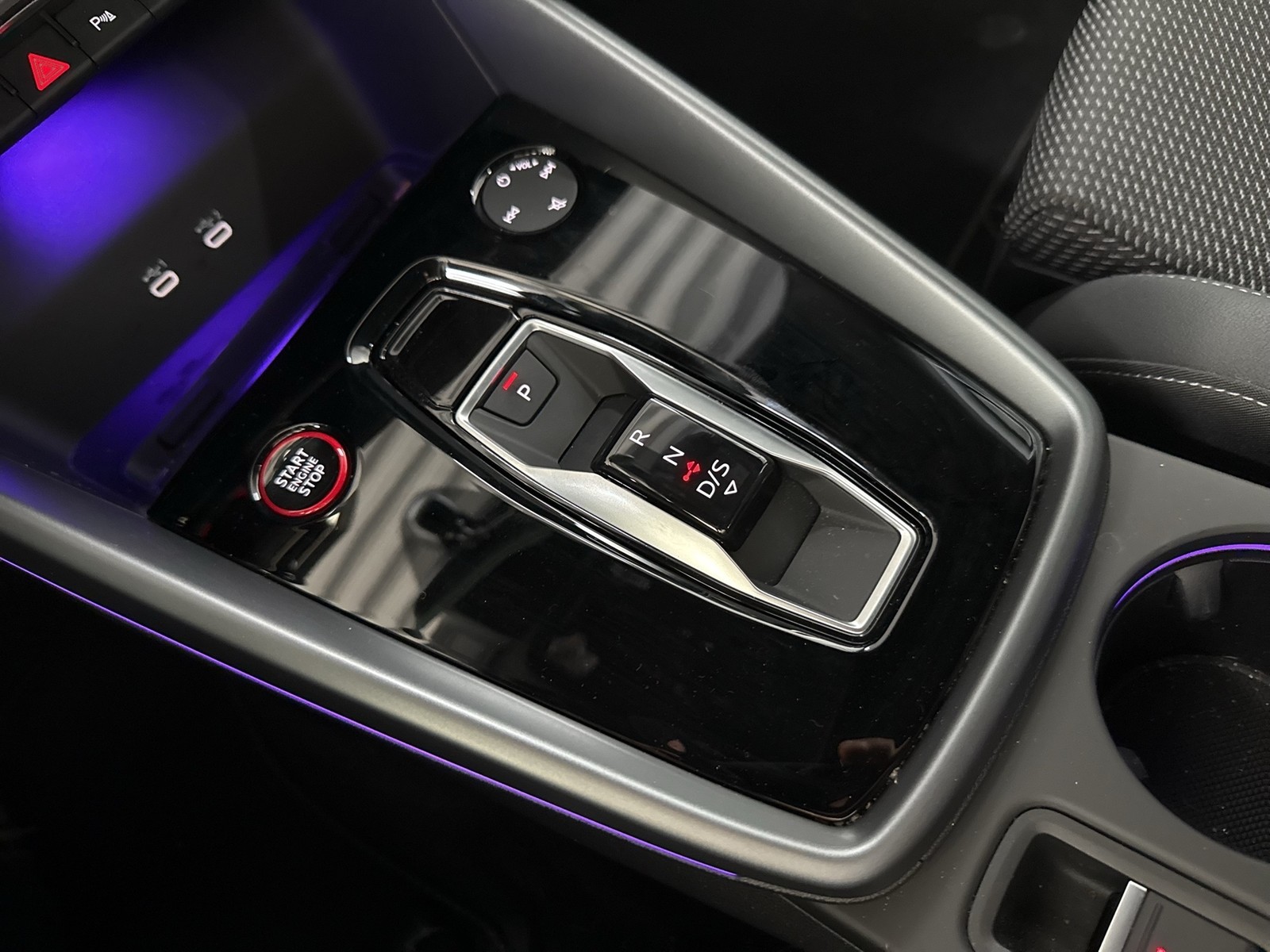 Audi S3 Sportback Qu. CARPLAY ALU18 SITZHEIZUNG