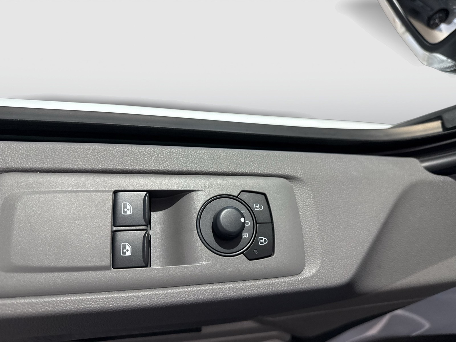 Volkswagen T7 Transporter 2.0 KASTEN 4MOTION KR CAM LED KLIMA