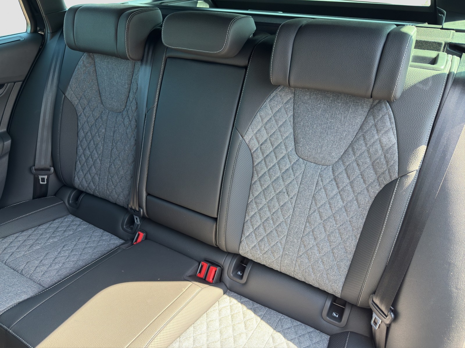 Skoda Octavia Combi 1.5TSI DSG Sportline HUD ACC NAV RFK PDC