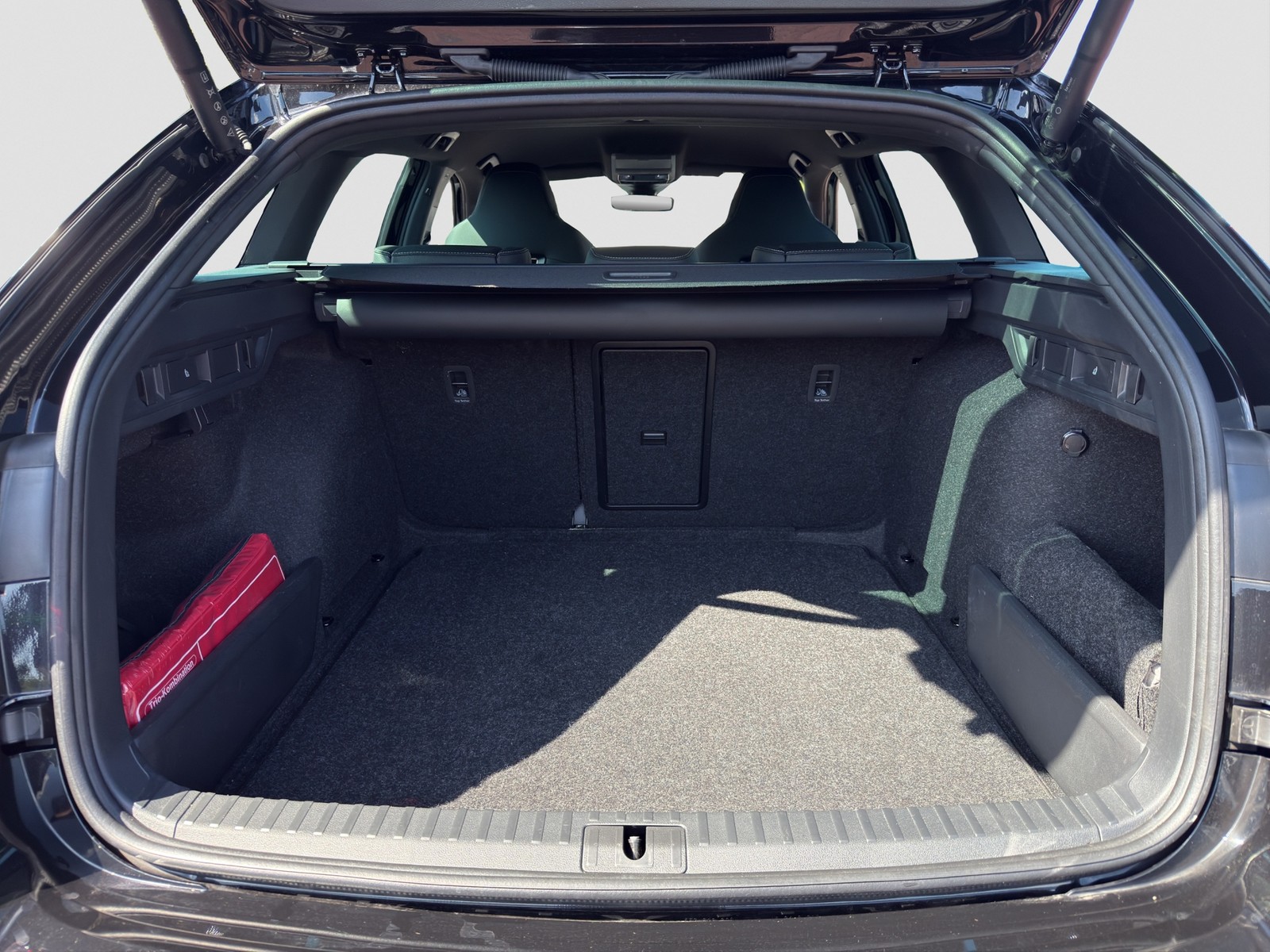 Skoda Octavia Combi 1.5TSI DSG Sportline HUD ACC NAV RFK PDC