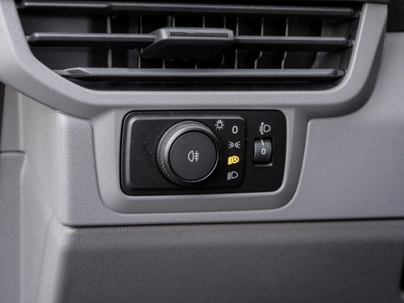 Volkswagen T7 Transporter 2.0 Kasten CAM CARPLAY LED KLIMA