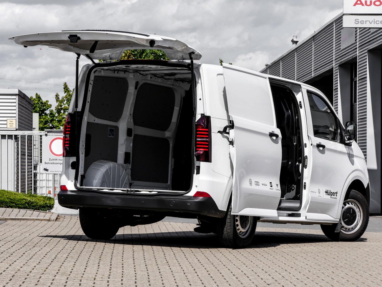 Volkswagen T7 Transporter 2.0 Kasten CAM CARPLAY LED KLIMA