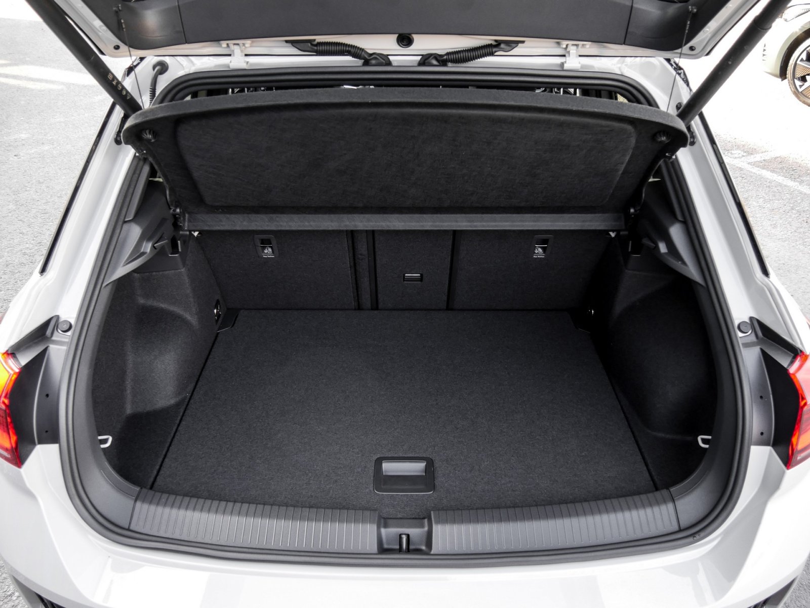 Volkswagen T-Roc 1.5 R-LINE DSG