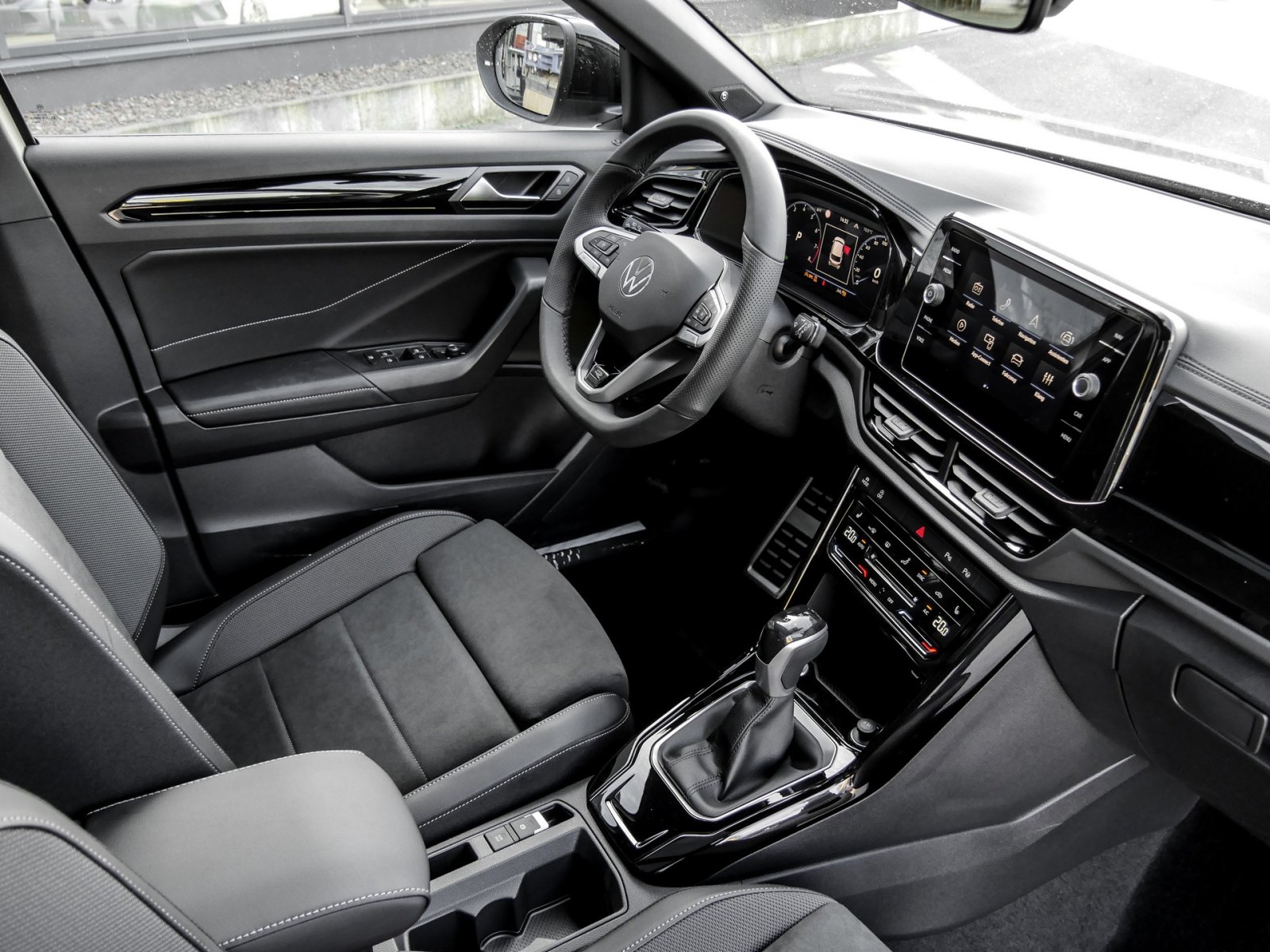 Volkswagen T-Roc 1.5 R-LINE DSG