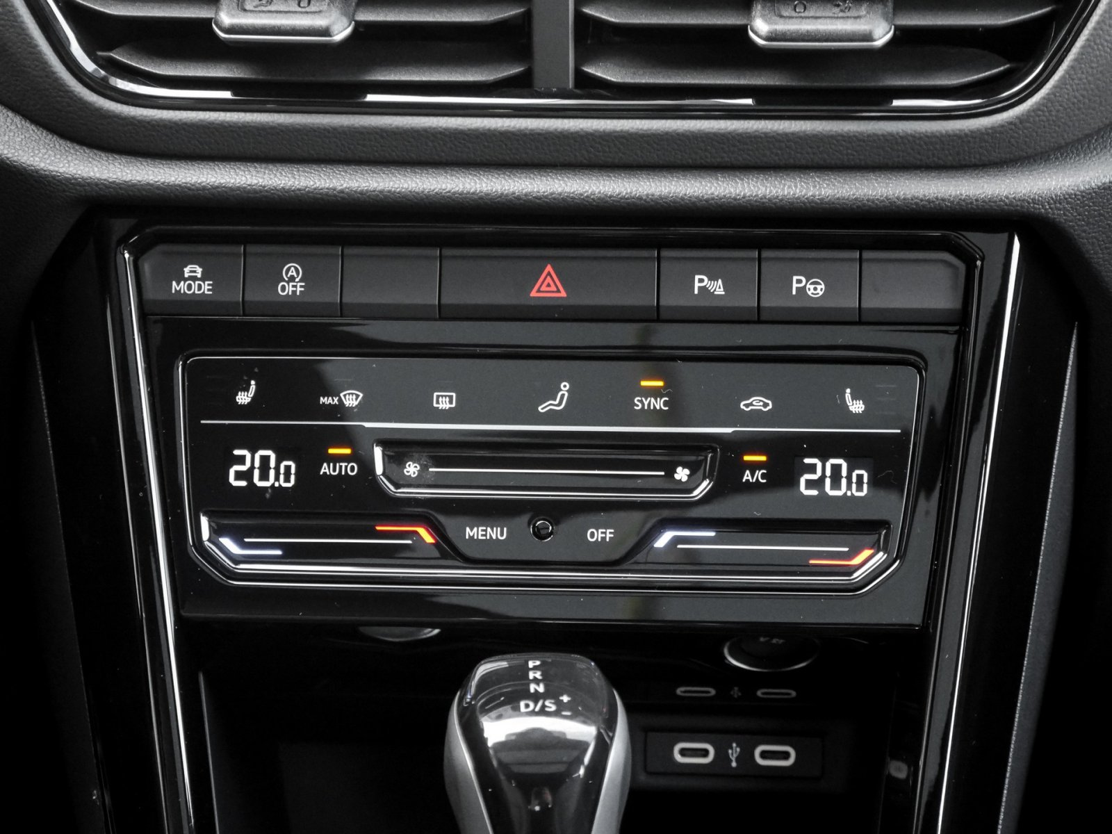 Volkswagen T-Roc 1.5 R-LINE DSG
