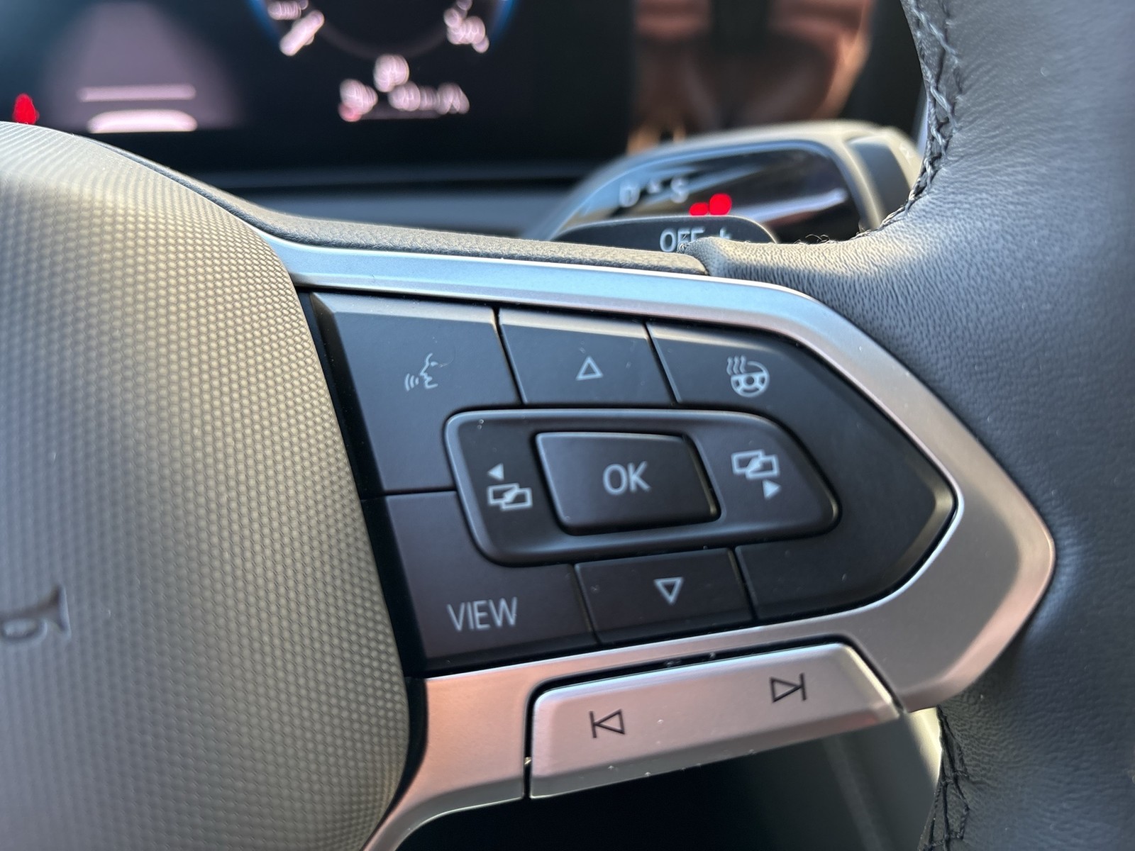 Volkswagen Tiguan 1.5 HYBRID ELEGANCE AHK 360°CAM ACC