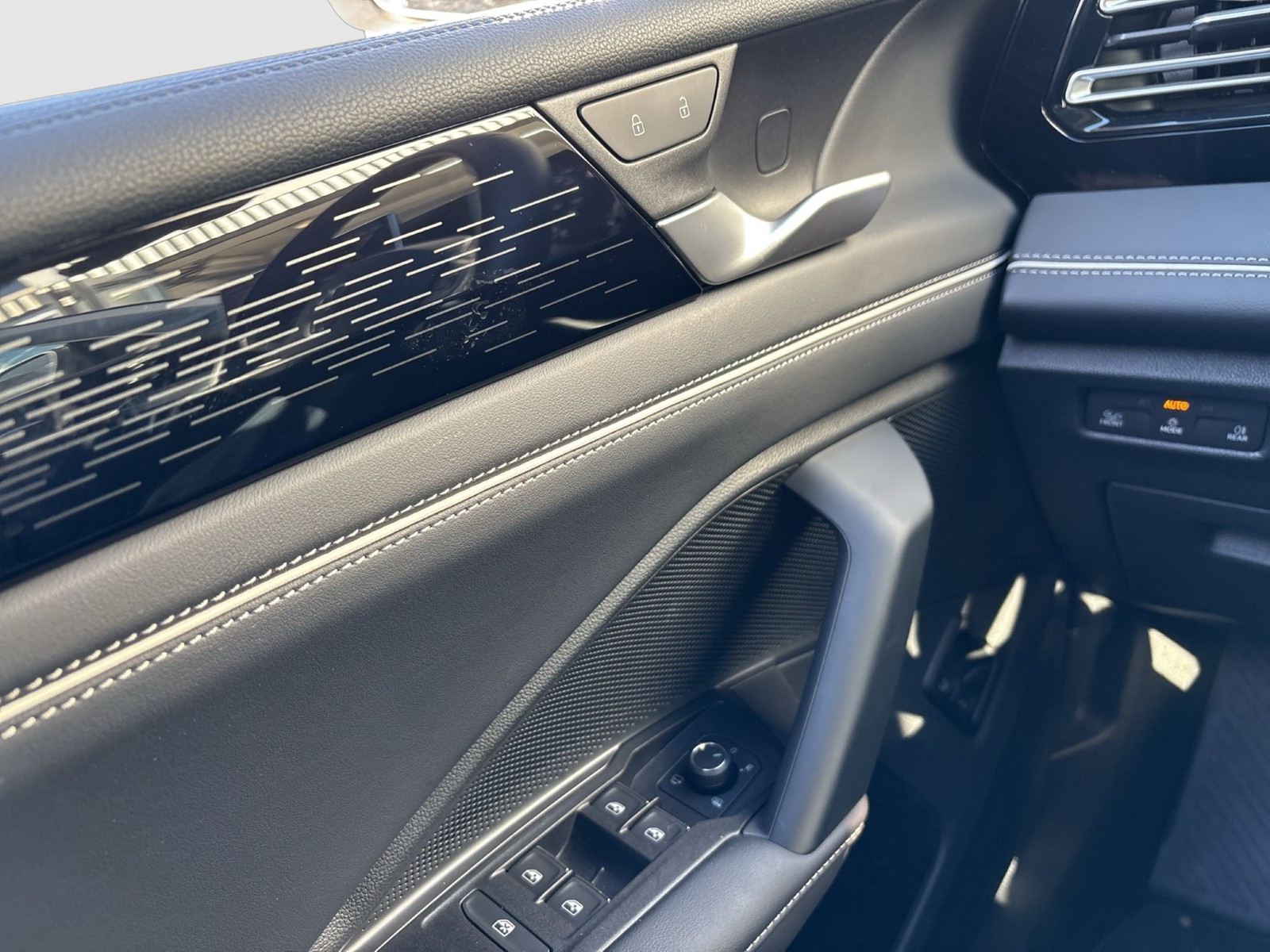 Volkswagen Tiguan 1.5 HYBRID ELEGANCE AHK 360°CAM ACC