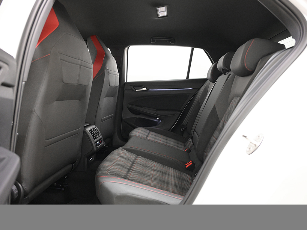 Volkswagen Golf GTI BLACKSTYLE HEADUP LED+ LM18