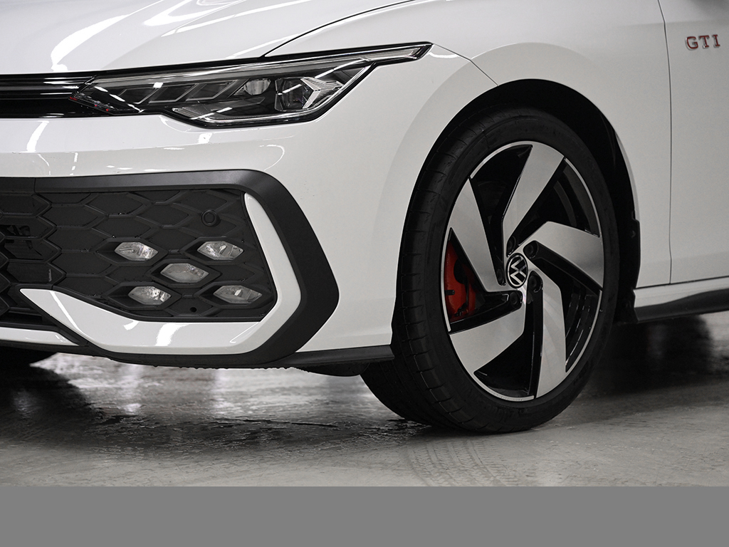 Volkswagen Golf GTI BLACKSTYLE HEADUP LED+ LM18