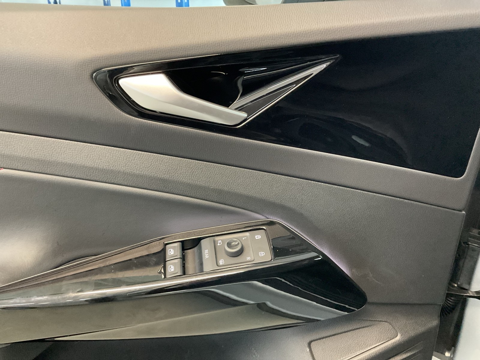 Volkswagen ID.5 GTX 4X4 WÄRMEPUMPE ACC LM20 MATRIXLED NAVI