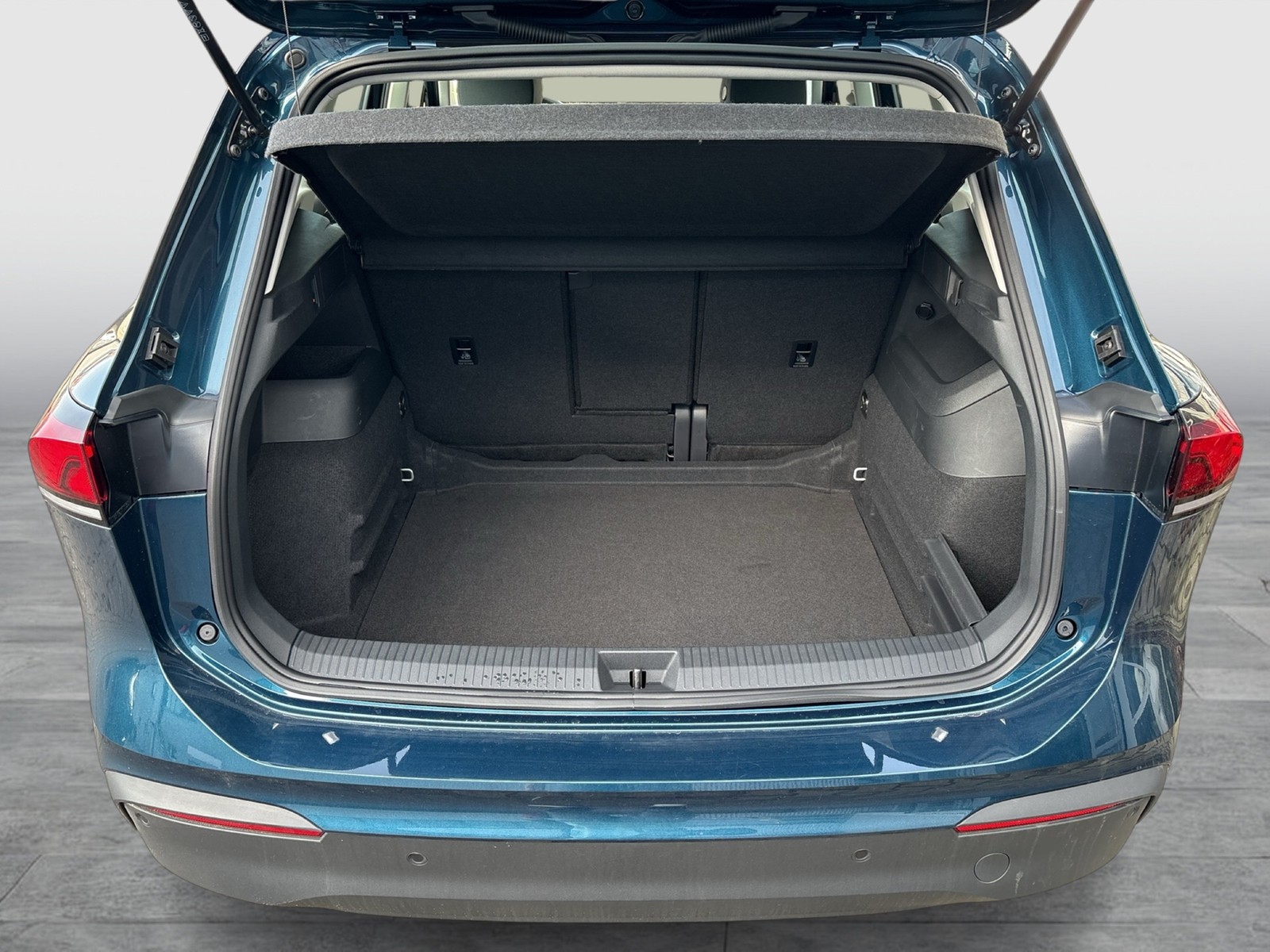 Volkswagen Tiguan 2.0 AHK CAM NAVI LM17 SITZHZUNG