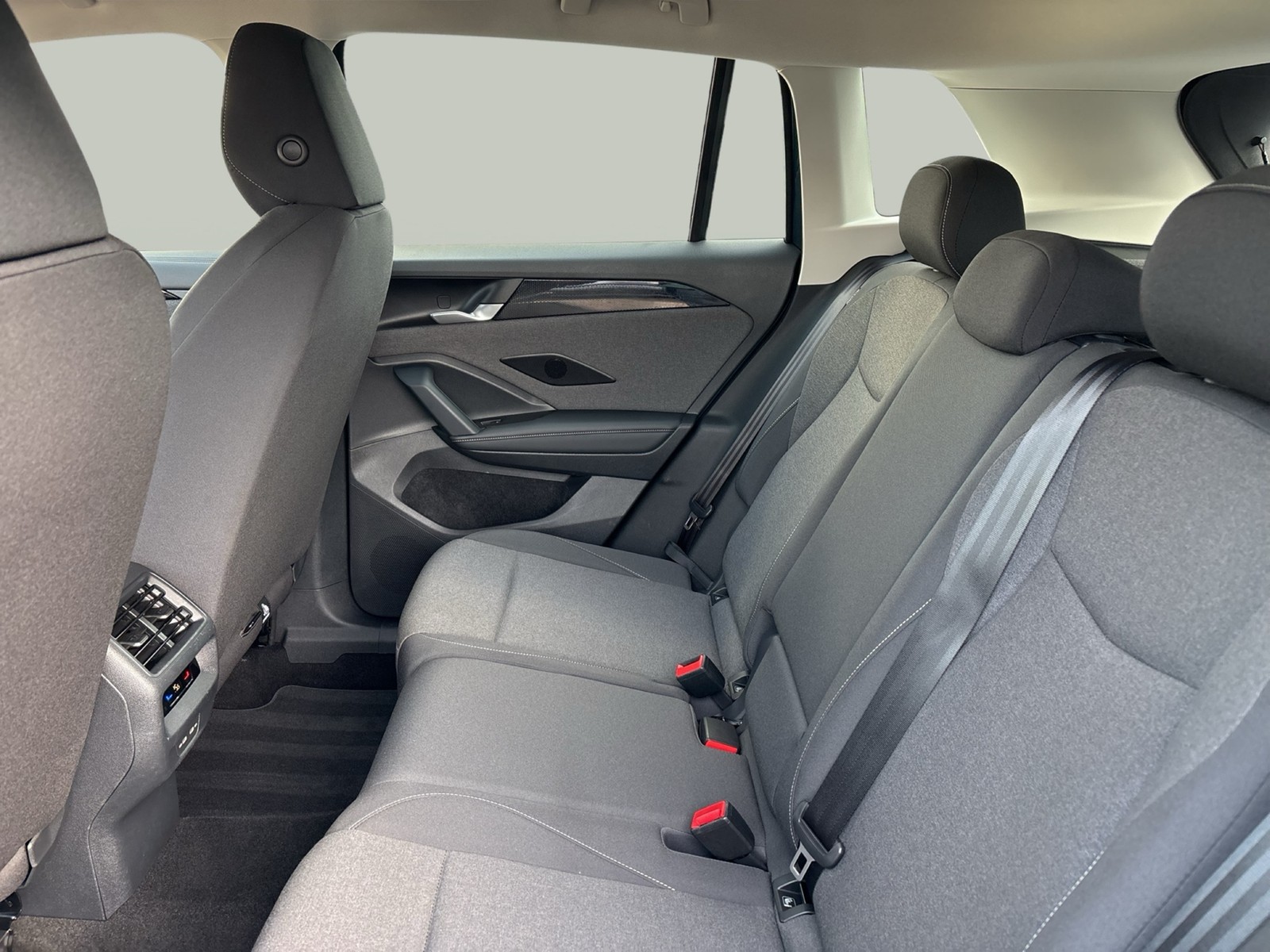 Volkswagen Tiguan 2.0 AHK CAM NAVI LM17 SITZHZUNG