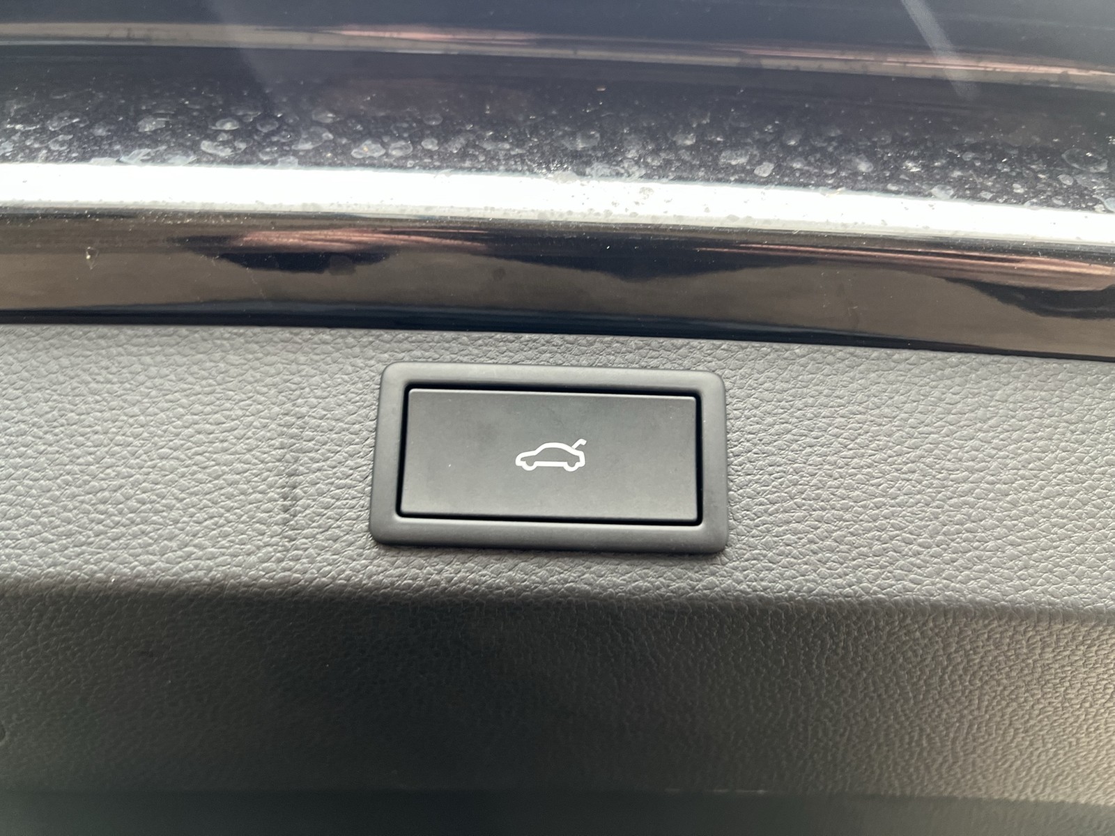 Skoda Karoq 1.5 SPORTLINE PANO CAM ACC MATRIX E-KLAPPE