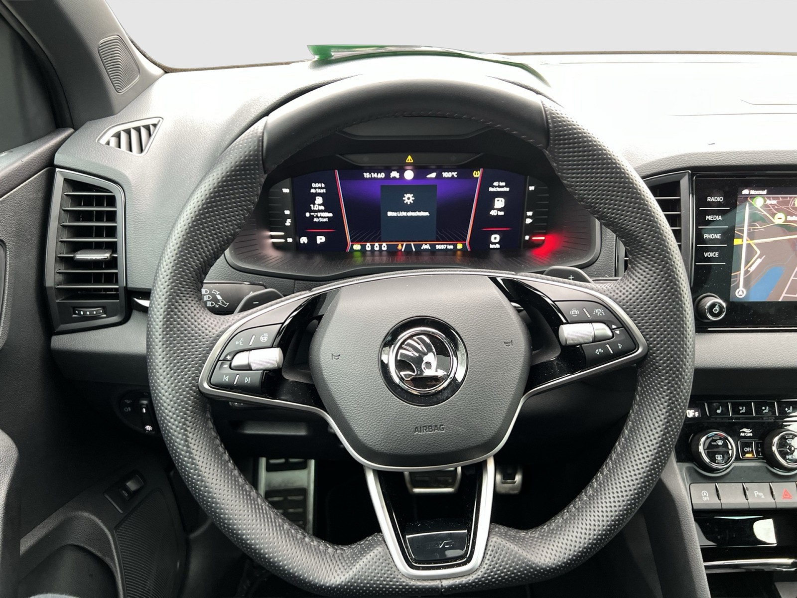Skoda Karoq 1.5 SPORTLINE PANO CAM ACC MATRIX E-KLAPPE