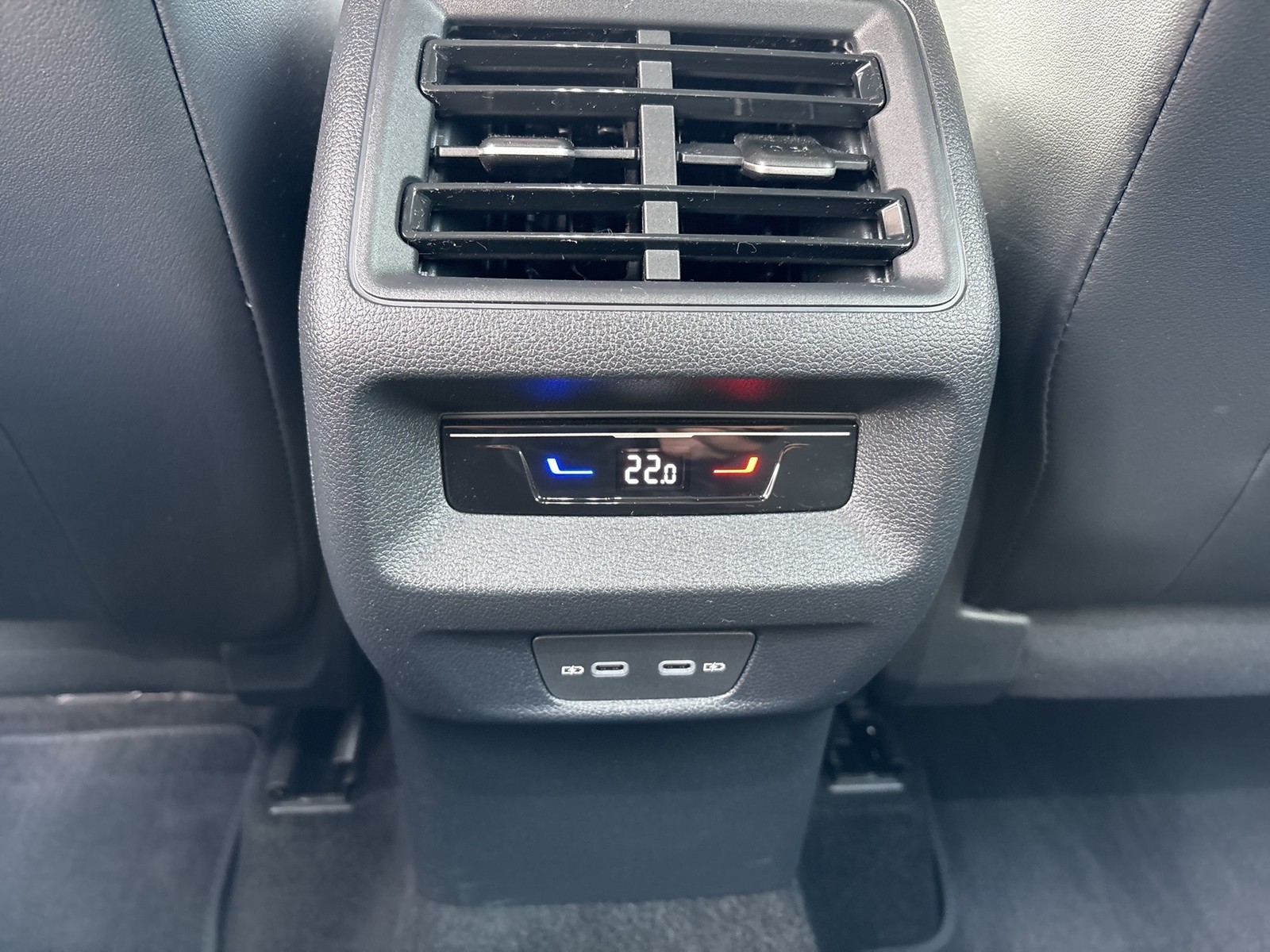 Volkswagen Tiguan 1.5 HYBRID LIFE AHK CAM ACC LM18 NAVI