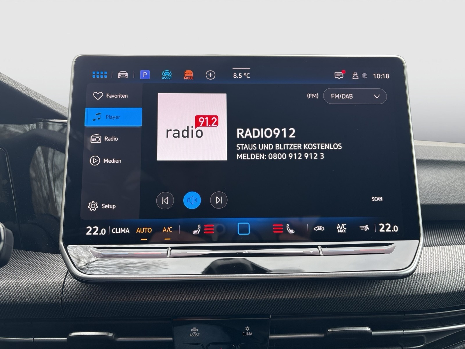 Volkswagen Golf VIII 2.0 R BLACK EDITION 4X4 AKRAPOVIC LM19