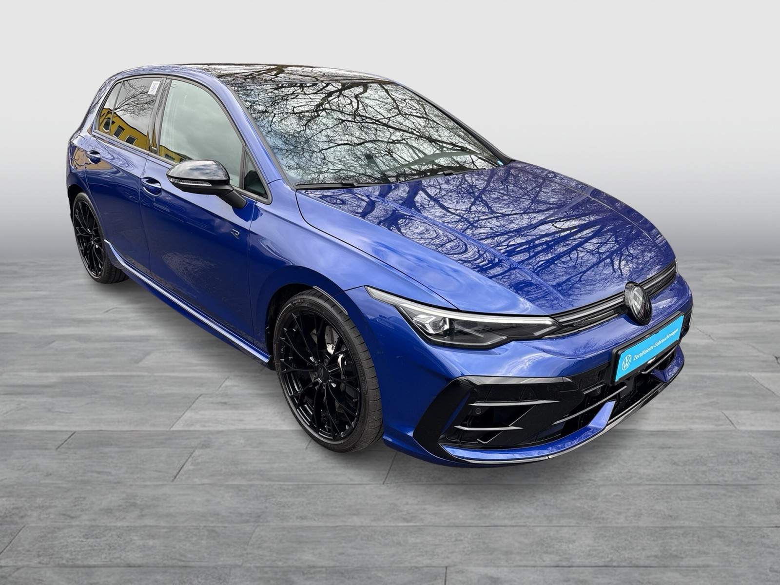 Volkswagen Golf VIII 2.0 R BLACK EDITION 4X4 AKRAPOVIC LM19