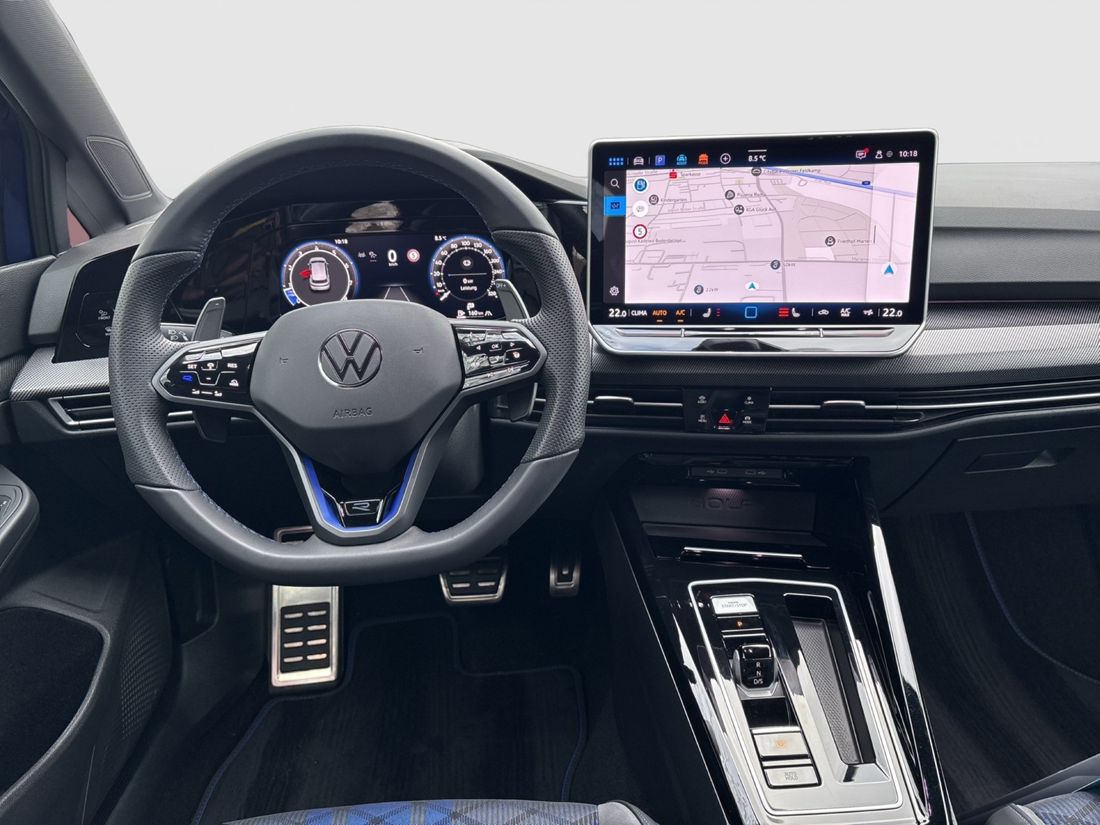 Volkswagen Golf VIII 2.0 R BLACK EDITION 4X4 AKRAPOVIC LM19