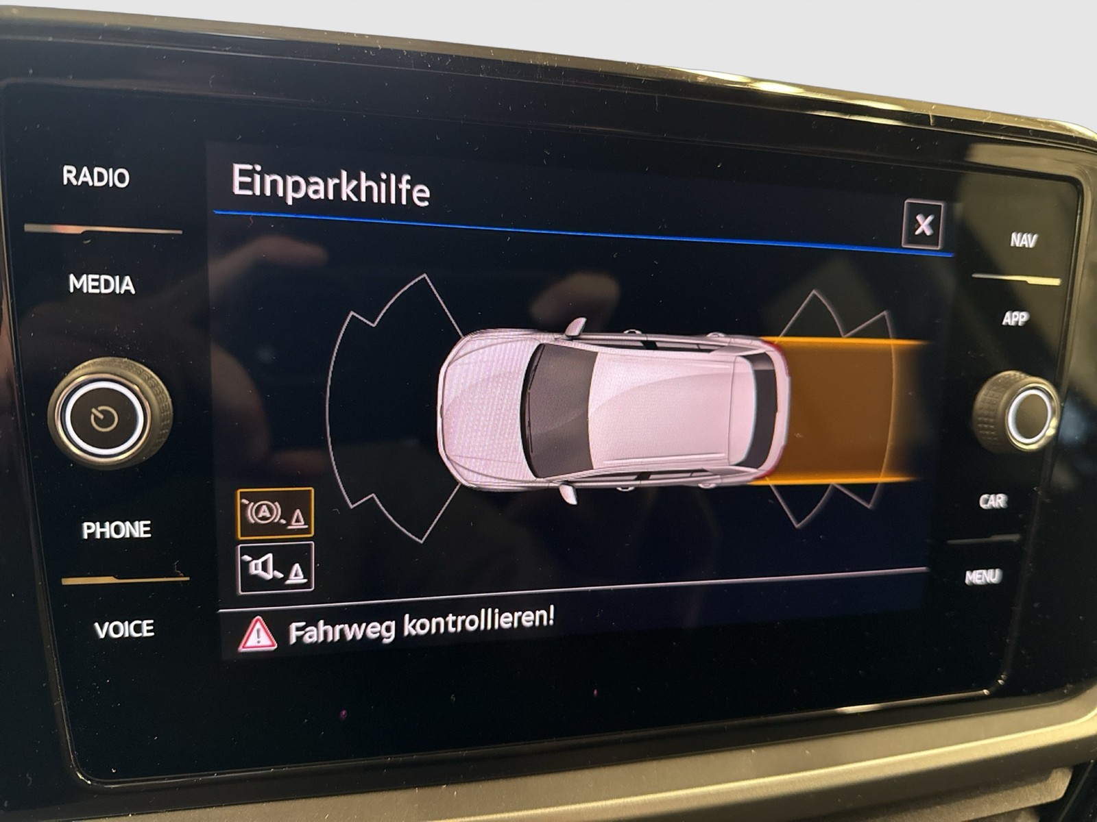 Volkswagen T-Roc 1.5 LIFE ACC NAVI LED+ CARPLAY ALU SITZHZ.