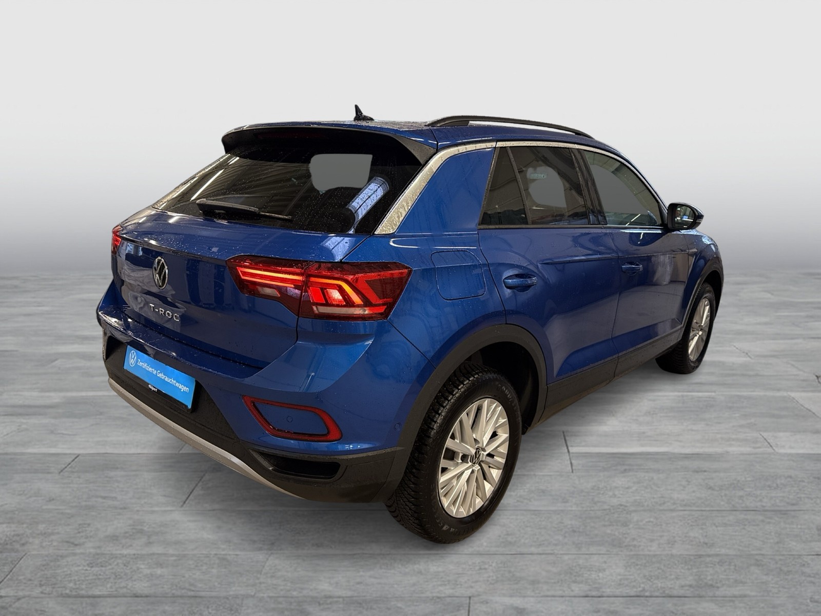 Volkswagen T-Roc 1.5 LIFE ACC NAVI LED+ CARPLAY ALU SITZHZ.